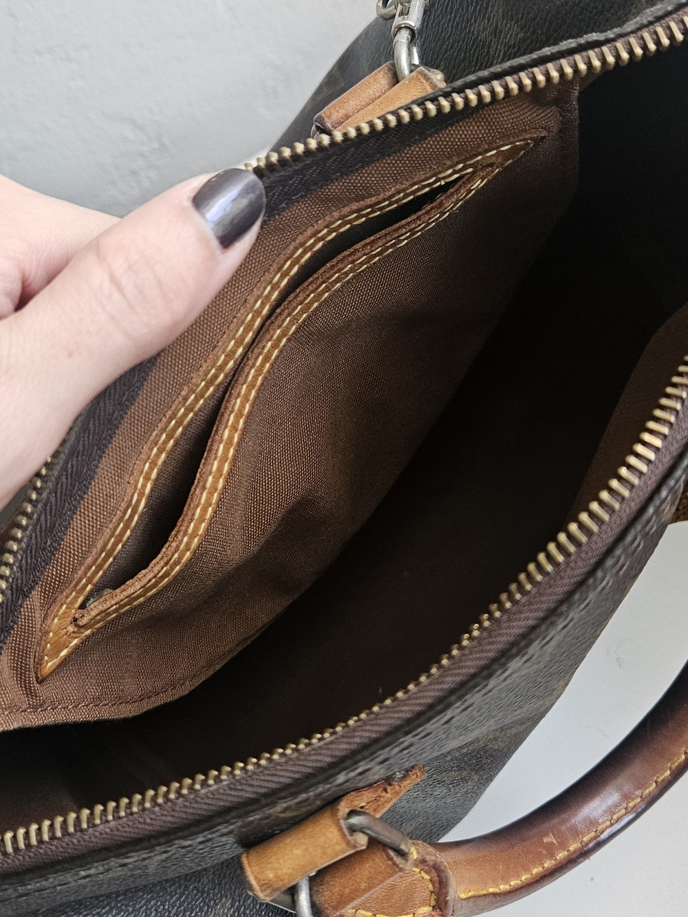 Louis Vuitton Monogram Speedy 25 Satchel in Brown - Picture 8 of 10